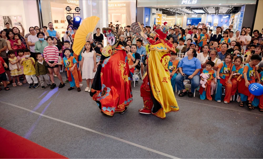 trung tâm thương mại