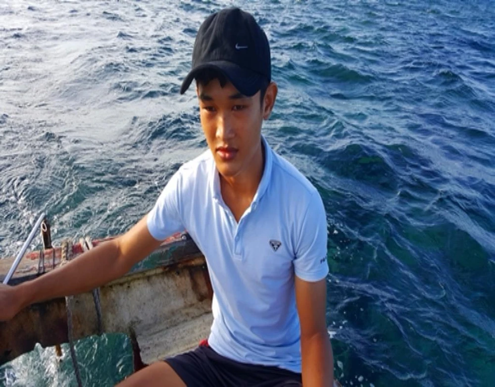 Công cho biết, mỗi chiều đi săn cá nhái cũng kiếm được vài trăm ngàn đồng