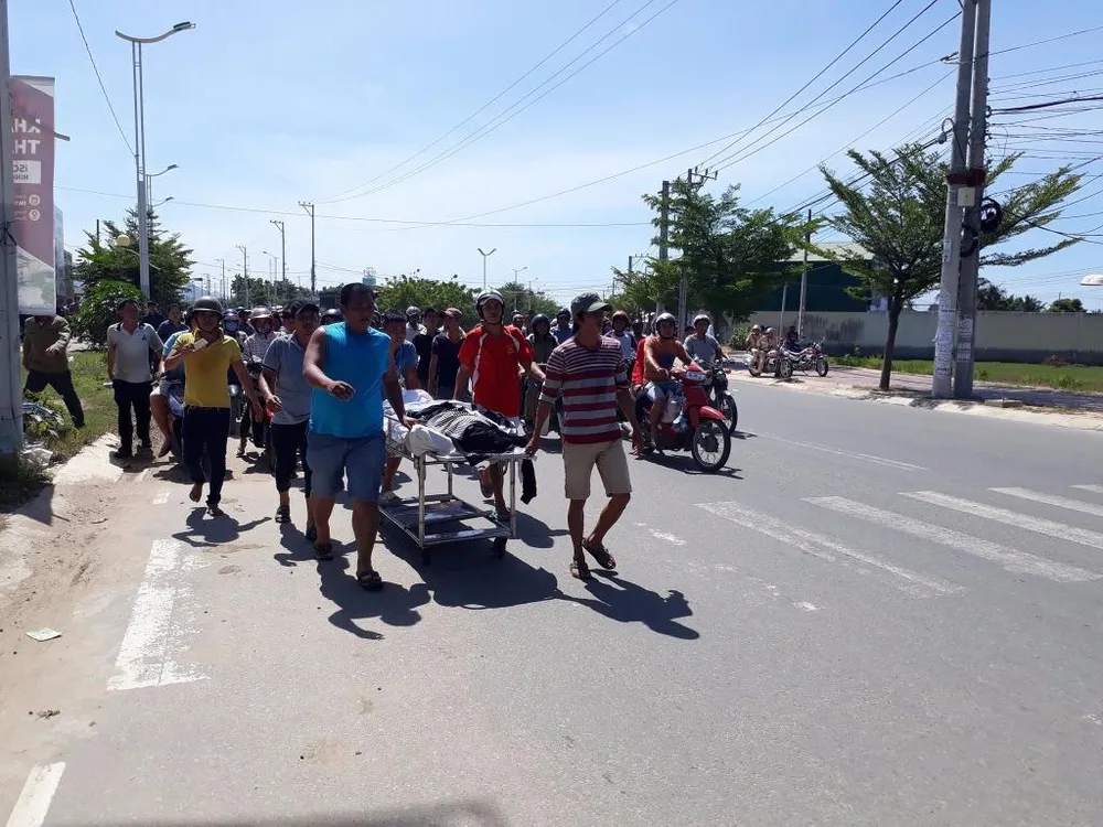 Tổ chức kiểm điểm vụ dùng áo treo cổ tại phòng hỏi cung ảnh 1