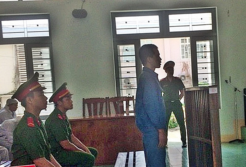 Tăng cường cảnh sát bảo vệ phiên tòa xử 1 vụ giết người