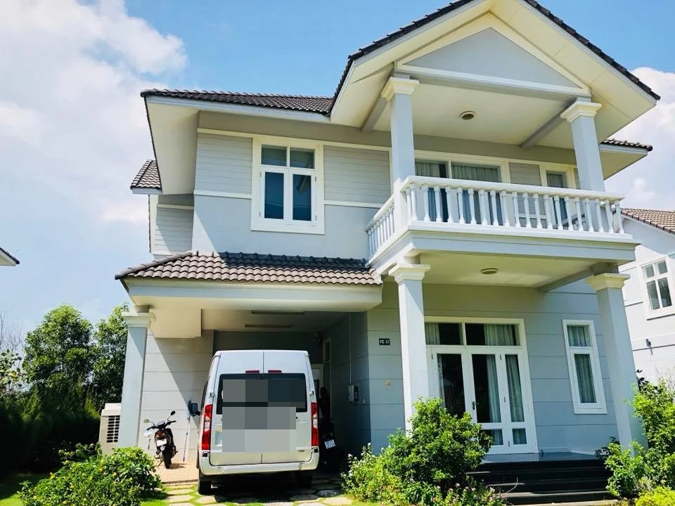 Nhóm nam nữ thác loạn ma túy trong biệt thự ven biển ảnh 4