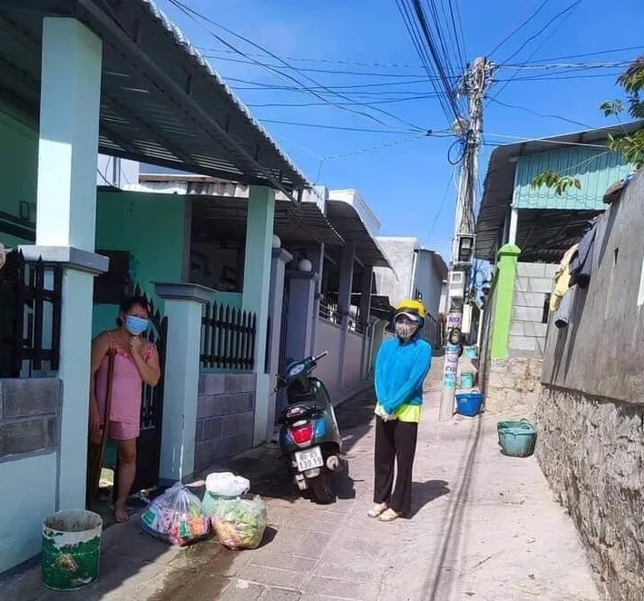 Ấm áp những san sẻ yêu thương với đồng bào xa xứ ảnh 4 Ấm áp những san sẻ yêu thương với đồng bào xa xứ ảnh 4