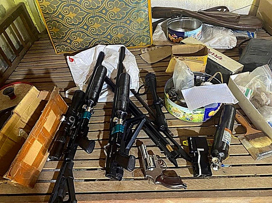 Kho súng thu giữ tại nhà Bùi Ngọc Sơn. Ảnh: VKSND tỉnh Bình Thuận