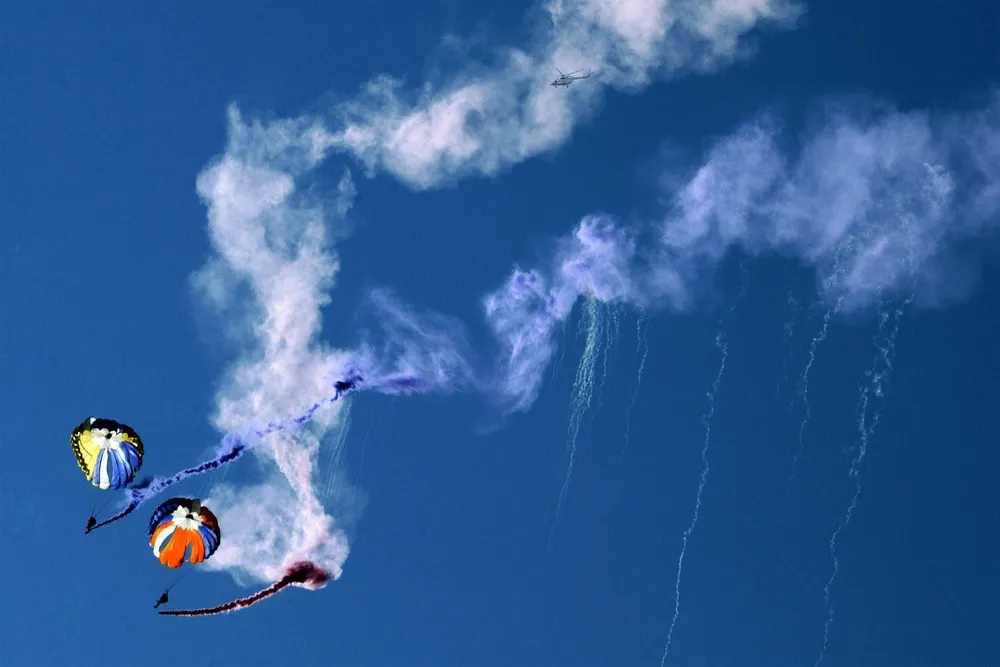 Cánh dù ngày mới, Huy chương Đồng toàn quốc 2006.