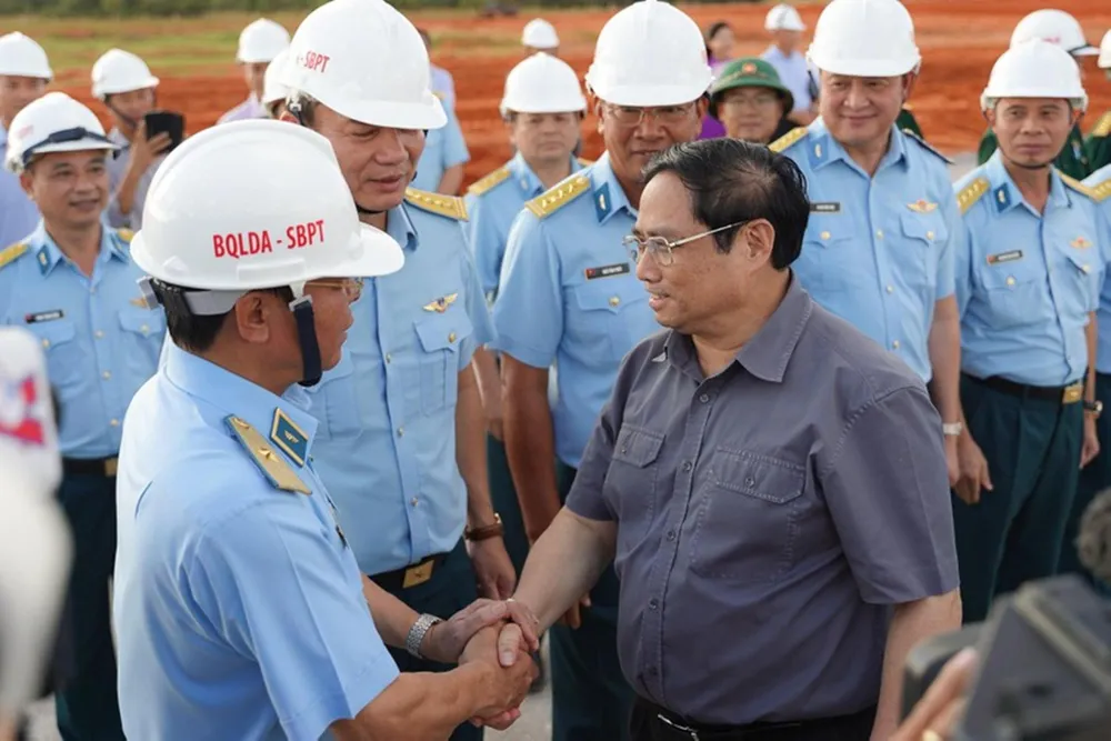 Thủ tướng Chính phủ đến công trình dự án Sân bay Phan Thiết hồi cuối tháng 8-2022. Thủ tướng Chính phủ đến công trình dự án Sân bay Phan Thiết hồi cuối tháng 8-2022.
