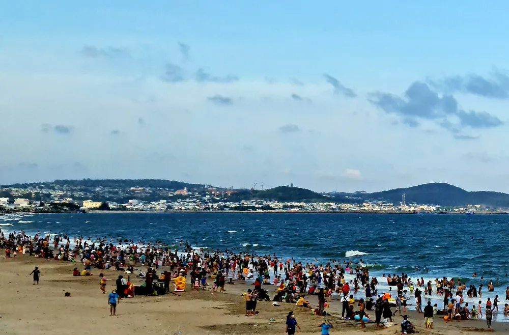 Bãi biển Phan Thiết. Ảnh PN.