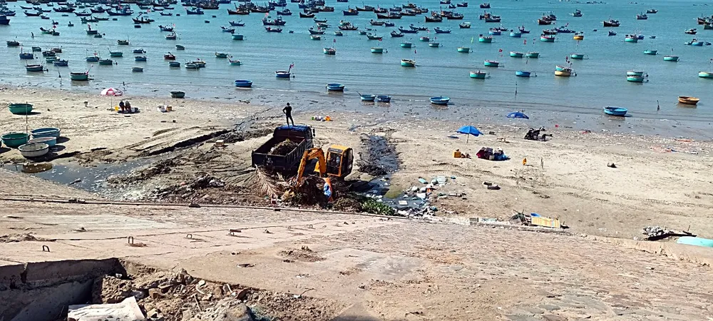 Làng chài Mũi Né đã dọn sạch hàng quán nhếch nhác. Làng chài Mũi Né đã dọn sạch hàng quán nhếch nhác.