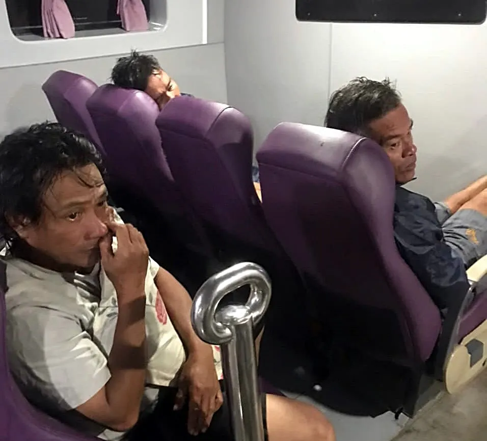 Trực thăng tìm kiếm thuyền viên mất tích trên biển Bình Thuận ảnh 2