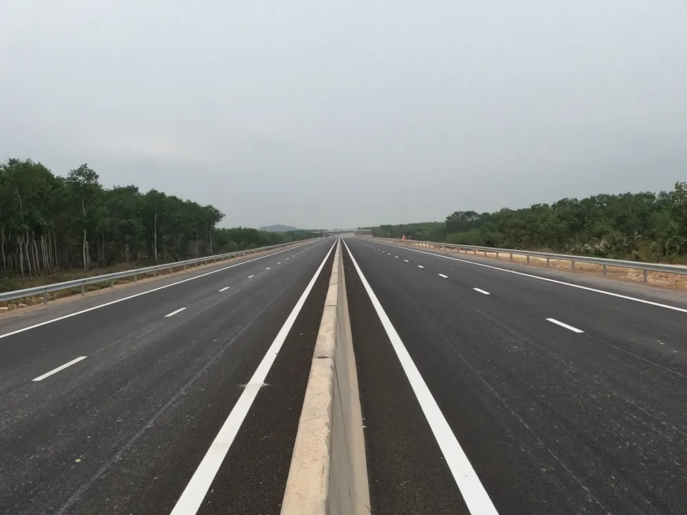 Cao tốc Phan Thiết - Dầu Giây đoạn qua Bình Thuận. Ảnh: PN. Cao tốc Phan Thiết - Dầu Giây đoạn qua Bình Thuận. Ảnh: PN.