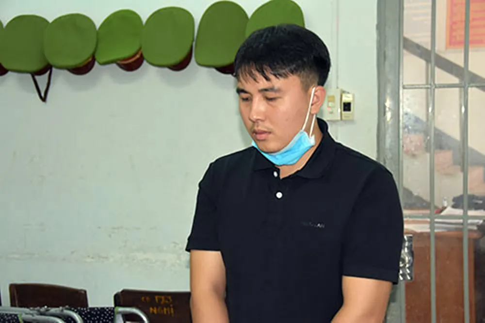 Nguyễn Hữu Kha tại cơ quan điều tra. Ảnh PĐ.