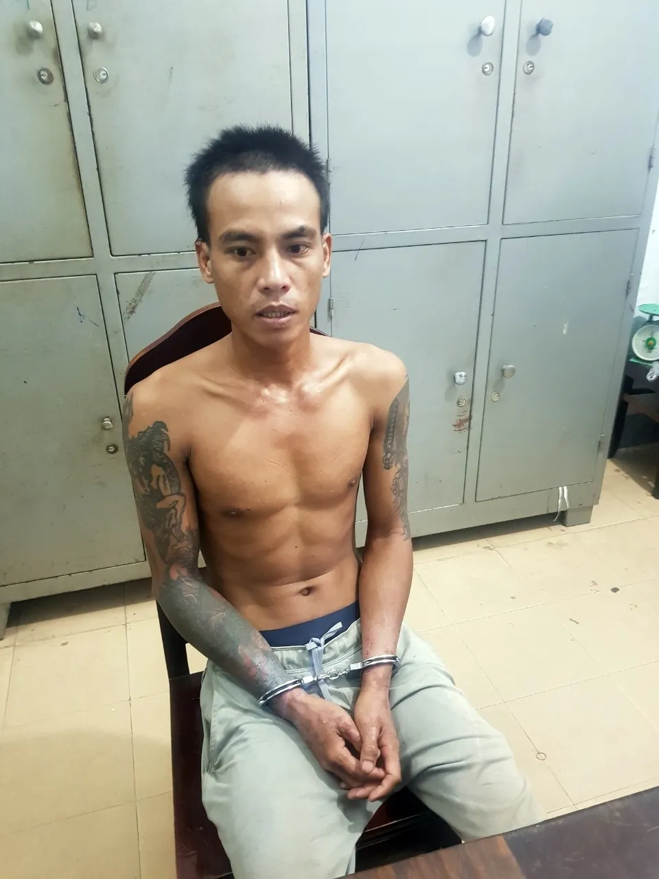 Ngô Văn Thanh vừa bị bắt giữ. Ảnh: PĐ