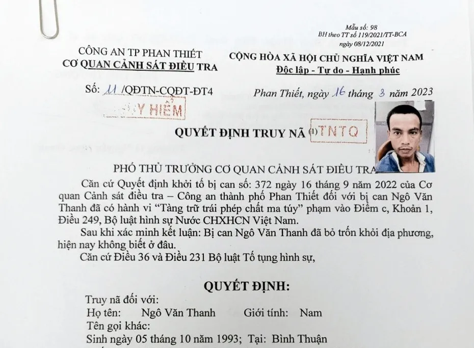 Quyết định truy nã xếp loại nguy hiểm trên phạm vi toàn quốc đối với Ngô Văn Thanh. Ảnh: PĐ