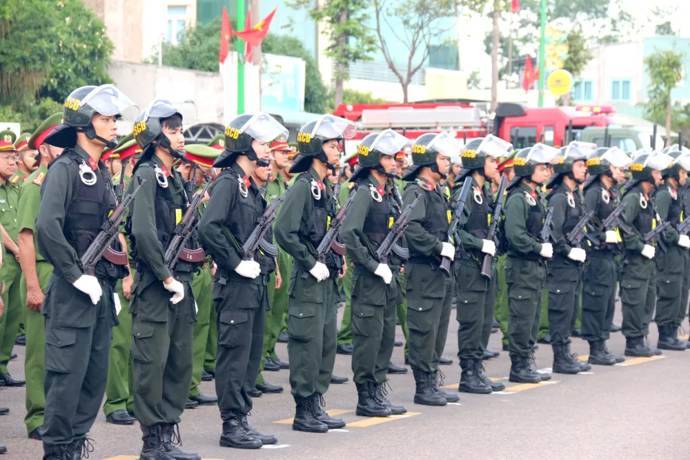Các lực lượng Công an Bình Thuận chính thức &quot;tuyên chiến&quot; với tội phạm. Ảnh: PĐ