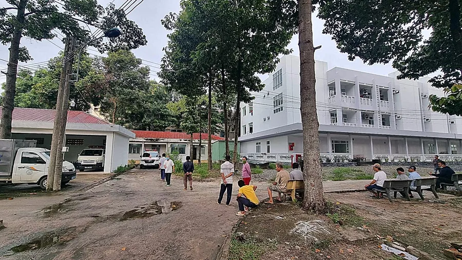 Cơ quan điều tra đang trưng cầu giám định pháp y tử thi. Ảnh PĐ. Cơ quan điều tra đang trưng cầu giám định pháp y tử thi. Ảnh PĐ.