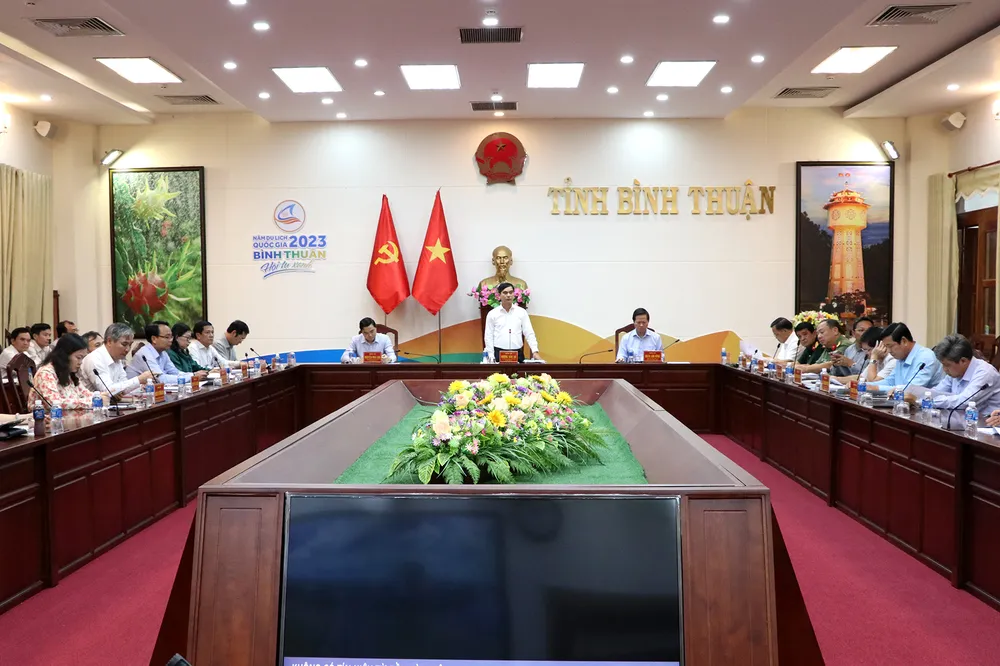 Bí thư Bình Thuận cho rằng nhà đầu tư đã có sẵn tiền, vấn đề còn lại là phải khẩn trương định giá đất cụ thể