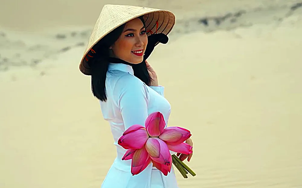 Ảnh cắt từ clip một tác phẩm tham gia dự thi quảng bá du lịch Bình Thuận. binh-thuan.png