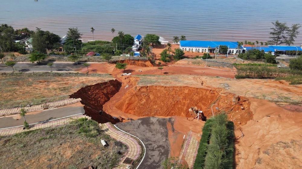 Dự án Sentosa bị sạt lở tại Mũi Né. dự án