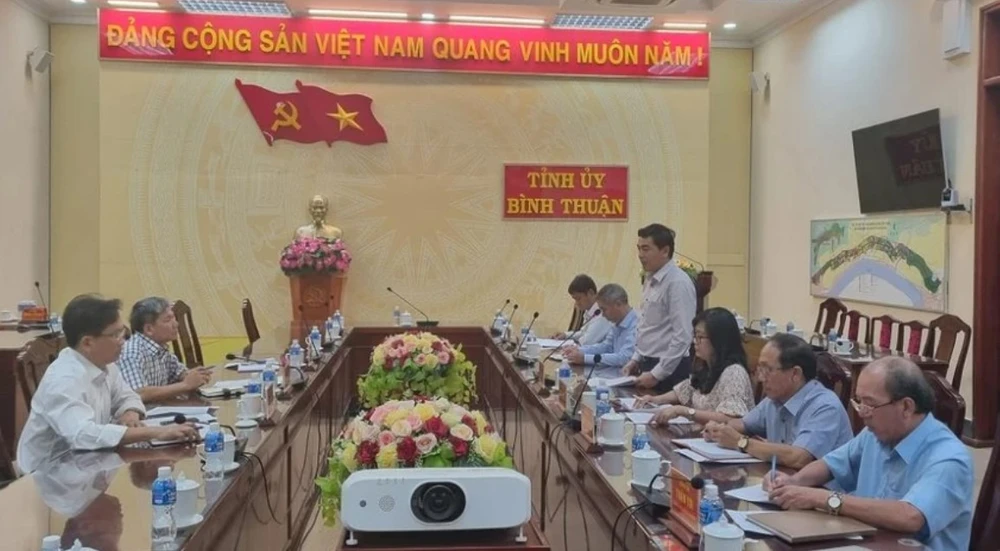 UBKT Trung ương làm việc với Thường trực Tỉnh ủy và UBKT Bình Thuận trong đó có vụ Công ty AIC vào tháng 3-2023. Ảnh UBKT. Cong ty AIC