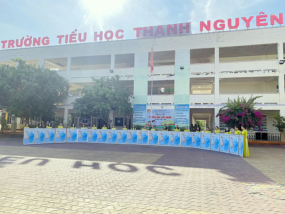 Trường Tiểu học Thanh Nguyên trực thuộc Công ty TNHH Thanh Nguyên. tạm hoãn xuất cảnh