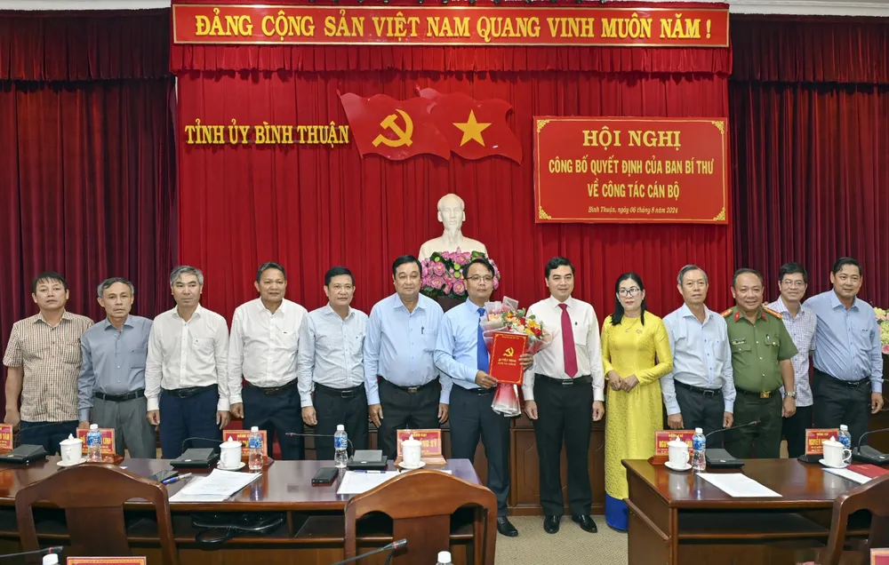 ban-thuong-vu (2).jpg