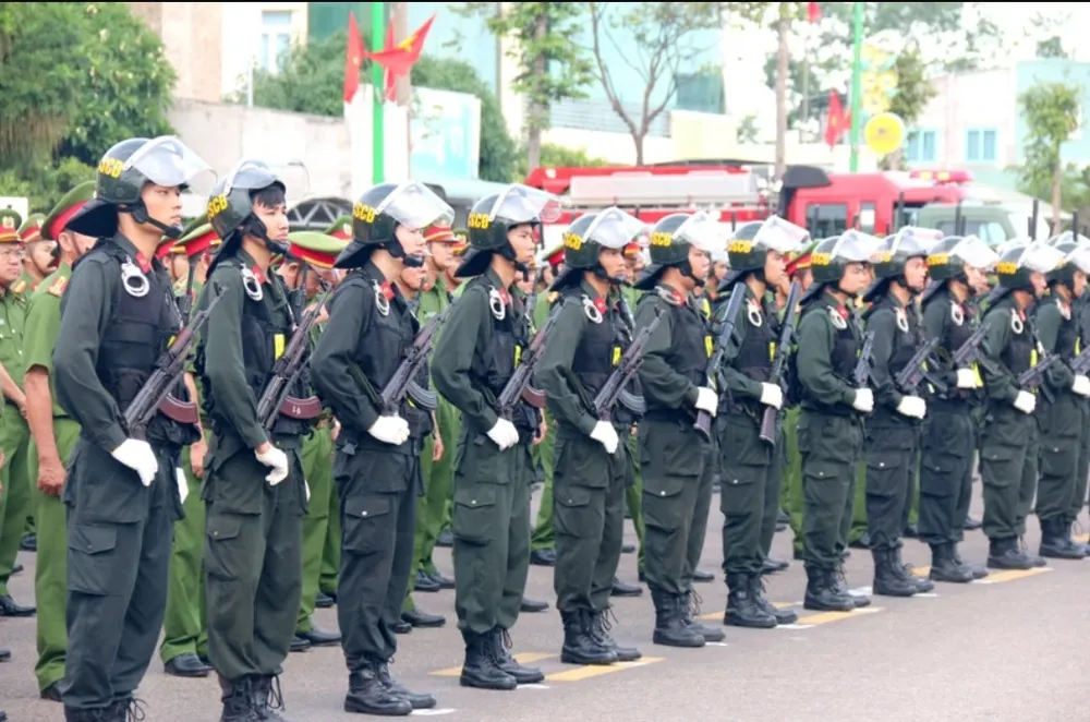 Đợt cao điểm của Công an Bình Thuận nhằm giữ vững ổn định chính trị, bảo vệ vững chắc an ninh quốc gia; liên tục tấn công, trấn áp mạnh mẽ các loại tội phạm. Công an Bình Thuận