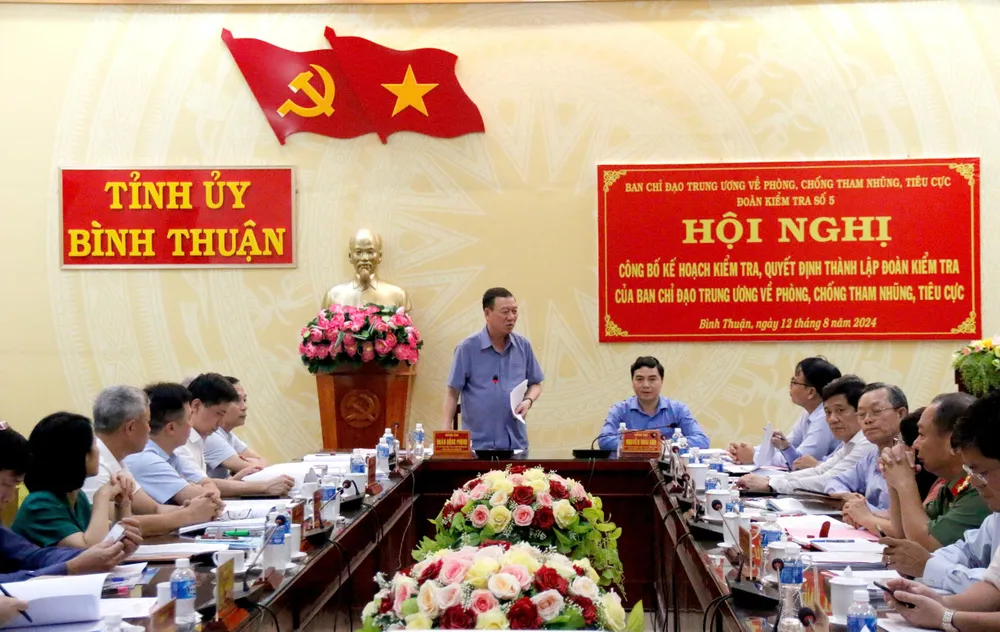 tham-nhung-tieu-cuc (1).jpg