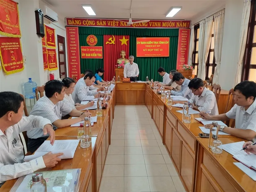 UBKT Tỉnh ủy Bình Thuận họp kỳ 23 xem xét kỷ luật những cá nhân liên quan đến sai phạm đất đai tại Hàm Tân. canh-sat-dieu-tra (1).jpg