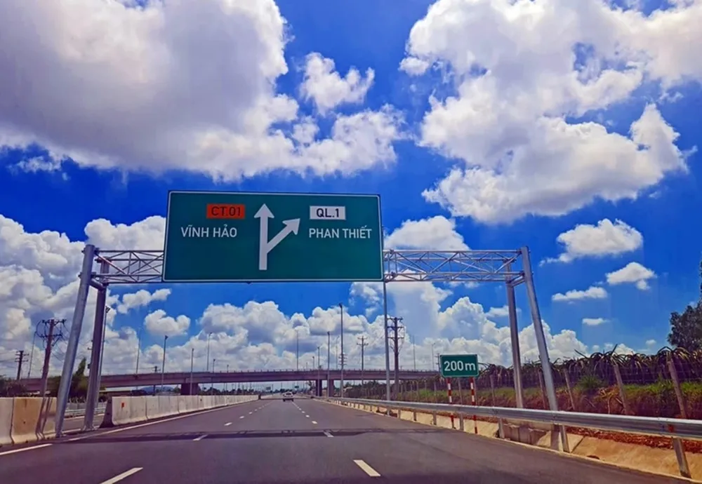Cao tốc Vĩnh Hảo-Phan Thiết (Bình Thuận) là một trong những tuyến cao tốc do Nhà nước đầu tư. Ảnh PN. Nhà nước đầu tư