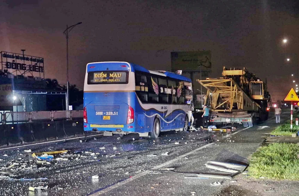 xe-khach-giuong-nam (2).jpg