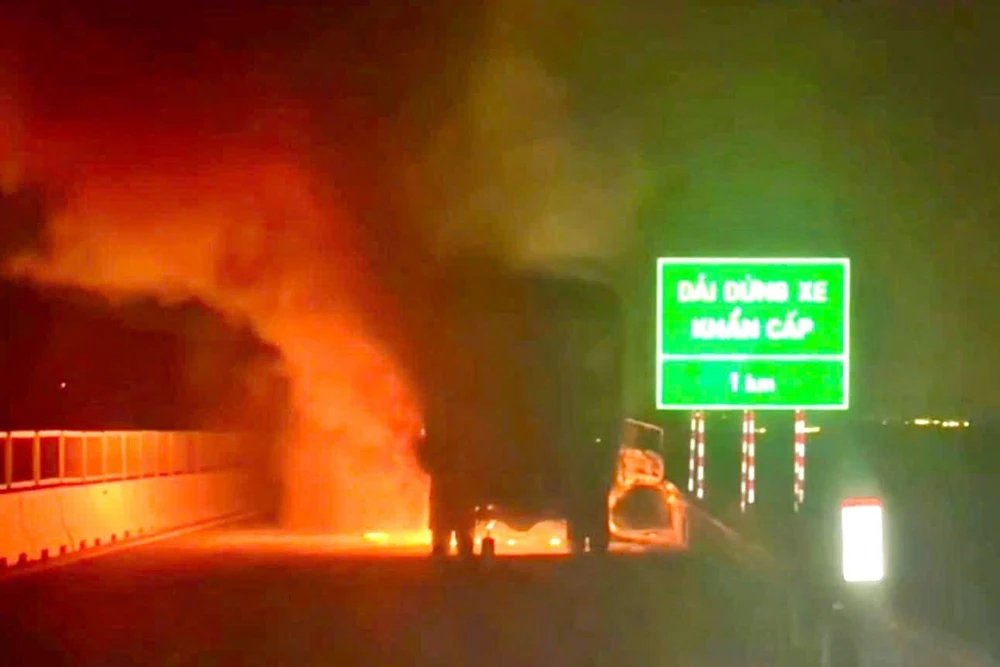 cao tốc Vĩnh Hảo