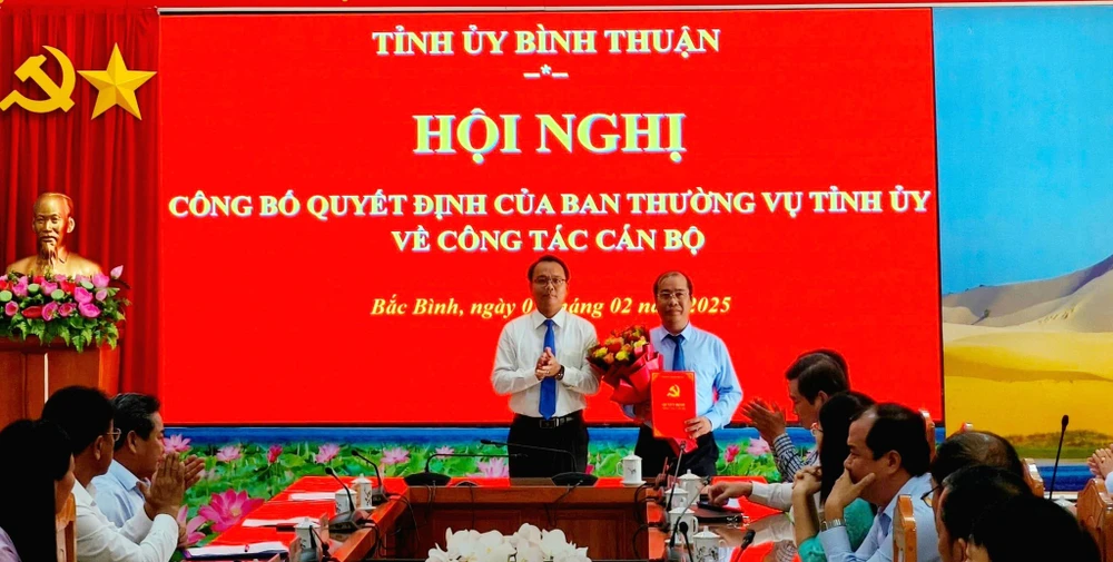 ban-thuong-vu-tinh-uy (1).jpg