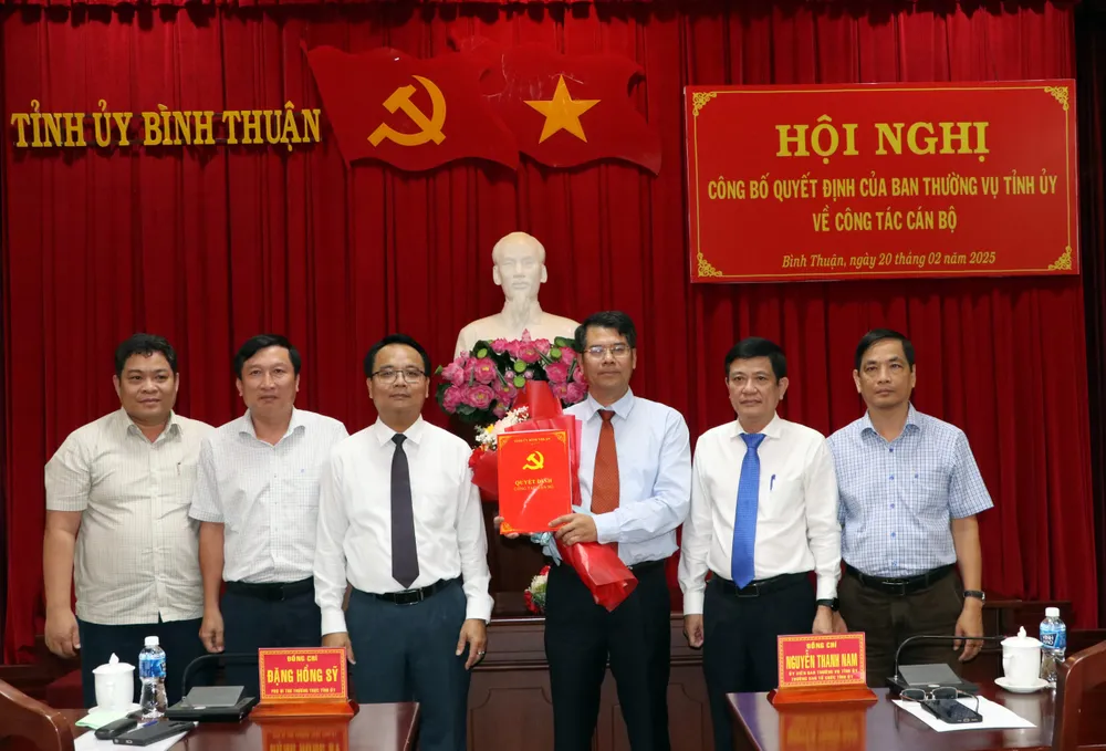 ban-thuong-vu-tinh-uy (4).JPG