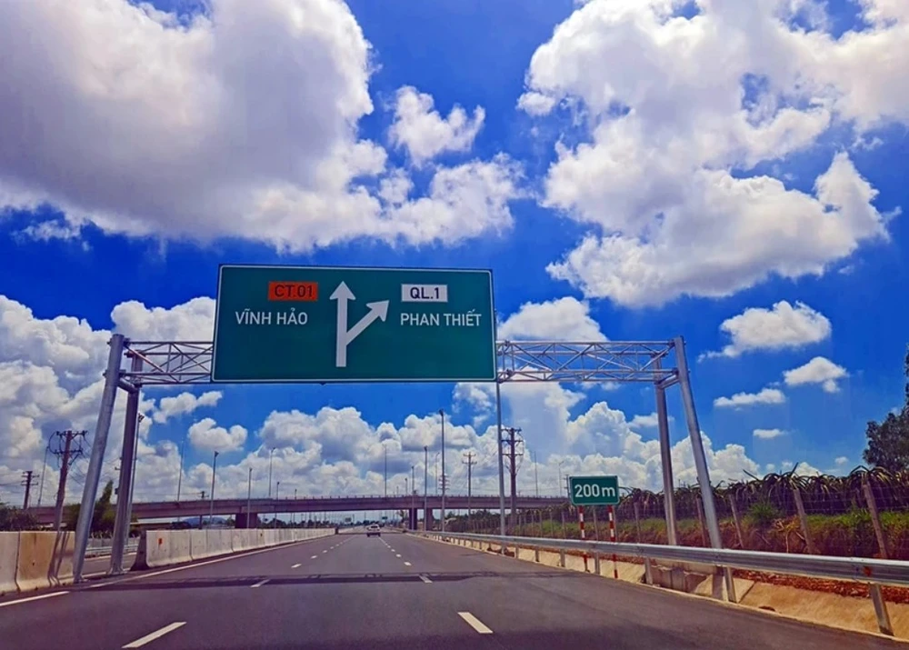Điểm cuối cao tốc Phan Thiết-Vĩnh Hảo. Ảnh PN. cao-toc-phan-thiet (1).jpg