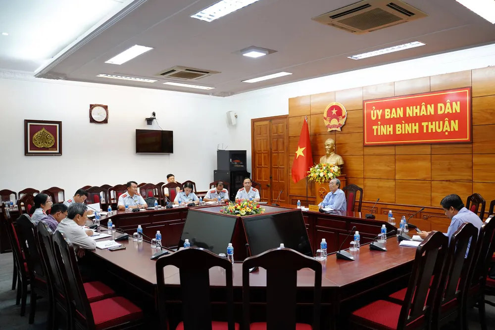 Lãnh đạo UBND tỉnh Bình Thuận làm việc với Thanh tra tỉnh. Ảnh: HỮU TRI thanh tra tỉnh