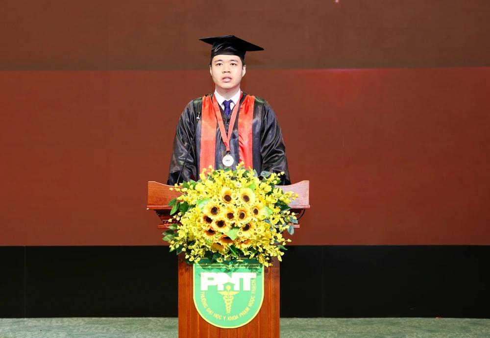 bac-si-noi-tru (2).jpg