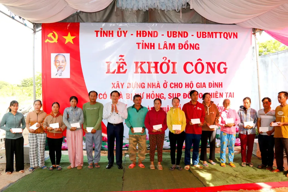 truong-ban-noi-chinh-trung-uong (3).jpg