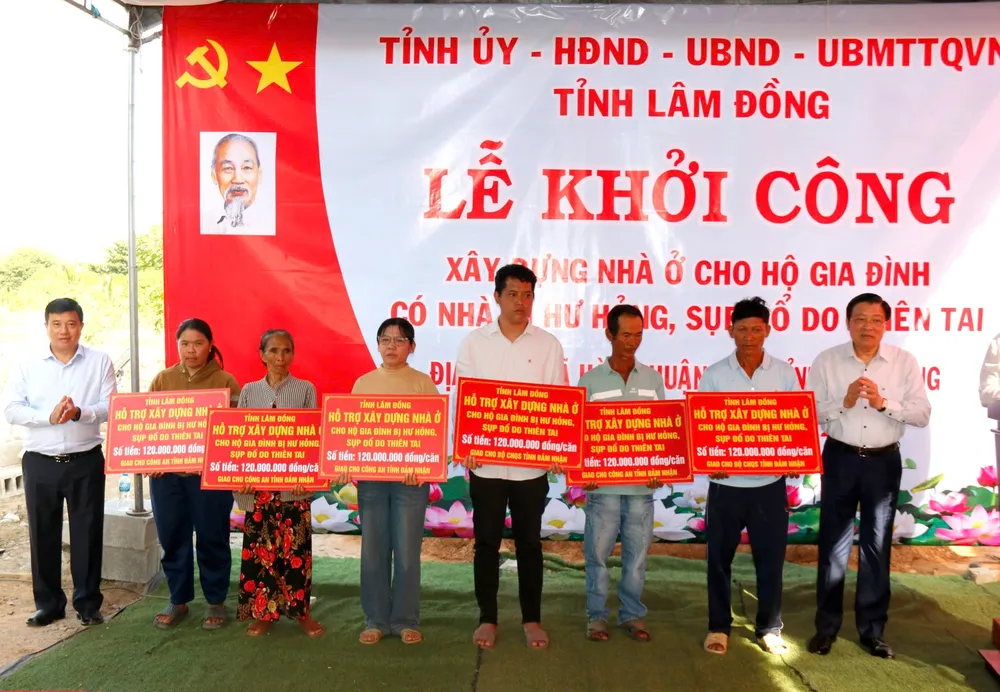 truong-ban-noi-chinh-trung-uong (5).jpg