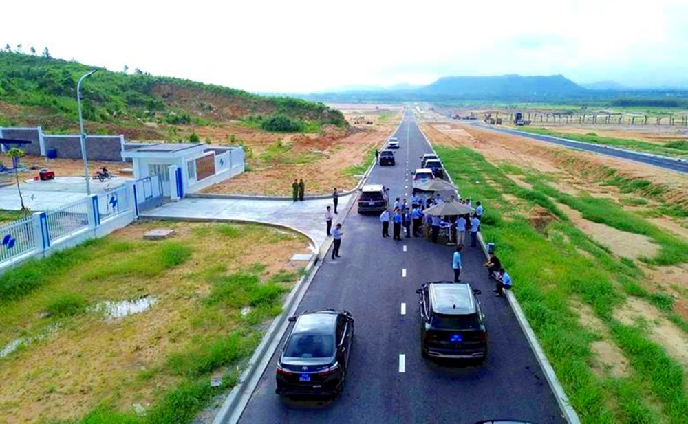 khu-cong-nghie--tan-duc (2).jpg