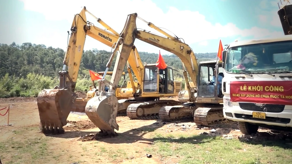 ho-chua-nuoc-ta-hoet (1).jpg