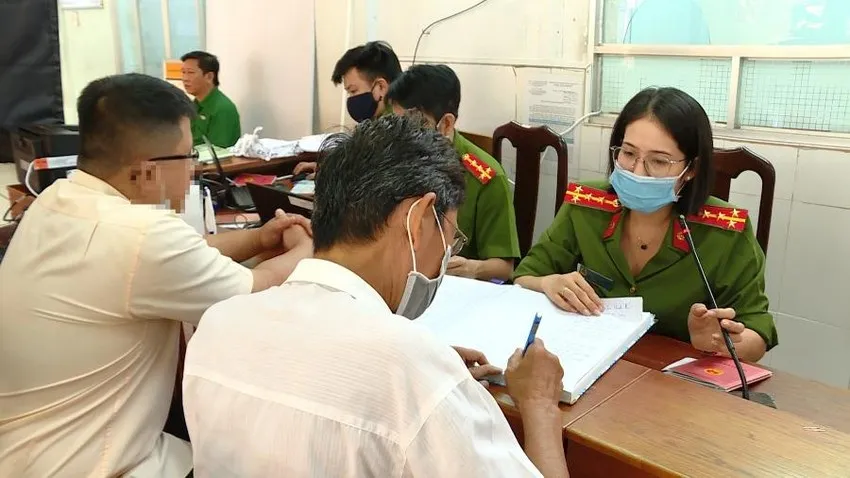 Có thể bị xóa đăng ký thường trú nếu không được chủ sở hữu mới đồng ý cho giữ đăng ký thường trú tại chỗ ở đăng ký thường trú.jpg