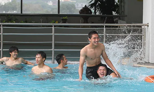 Tối nay, U19 Việt Nam sẽ dự Gala cùng ba đội bóng khách mời tham gia giải U19 quốc tế - NutiFood Cup. IMG-7430-1143-1389073142.jpg