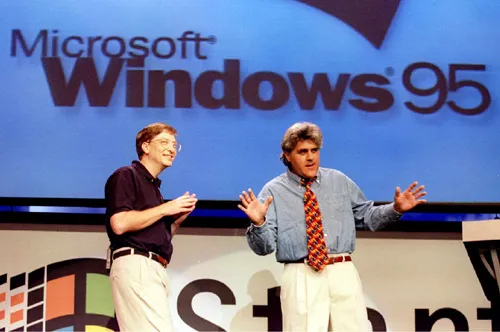 Microsoft trình làng Windows 95 năm 1995 với thành tích 1 triệu bản được tiêu thụ trong 4 ngày, bắt đầu đưa Bill Gates trở thành một trong những người giàu nhất thế giới. pic-14-2243-1392027129.jpg