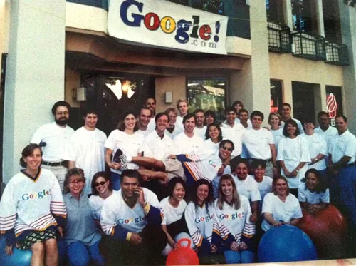 34 thành viên đầu tiên của Google năm 1999. pic-29.jpg