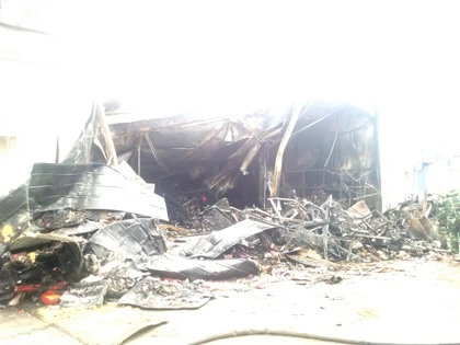 Chùm ảnh cháy kho nhà máy dệt tại Hà Đông ảnh 5