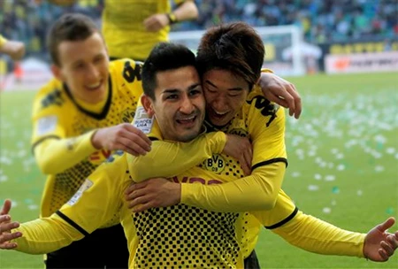 Kawaga và Gundogan thời còn kề vai sát cánh