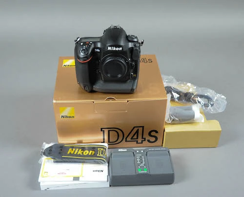 Nikon D4S về Việt Nam, giá gần 140 triệu đồng ảnh 1 DSC-0003-5774-1395724705.jpg