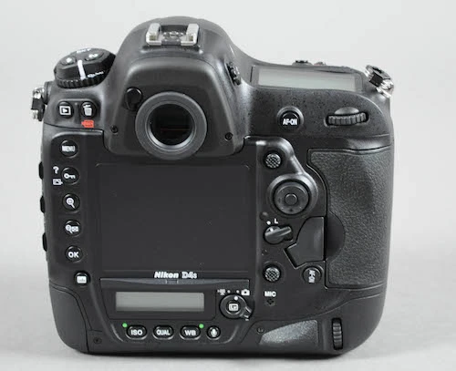 Hệ thống điều khiển phía sau máy,màn hình LCD 3,2inch có thể chỉnh màu được. DSC-0008.jpg