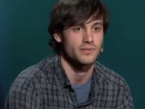 Mike Matas Youtube / TED Các dự án : Facebook: Giấy, iPhone Maps, Yến học Thermostat Matas là một nhà thiết kế giao diện người dùng đã được tuyển dụng của Apple để giúp tinh chỉnh phần mềm cho iPhone và iPad. Sơ yếu lý lịch chói của ông bao gồm việc xây Read more: http://www.businessinsider.com/11-most-influential-people-in-apps-2014-3?op=1#ixzz2x1Ss2HTv