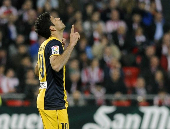 Lộ mức lương “khủng” của Diego Costa ở Chelsea ảnh 1