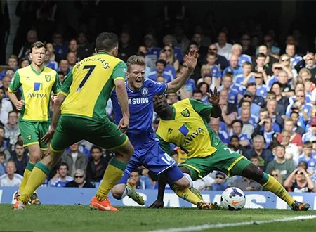 Chelsea đuối sức trong cuộc đua vô địch ảnh 2 Chelsea đã thi đấu đầy bế tắc